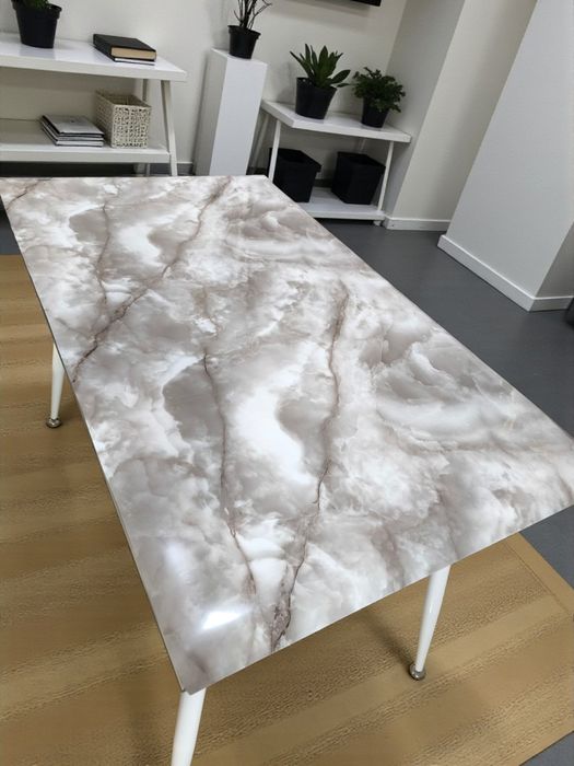 Цветни протектори за маса