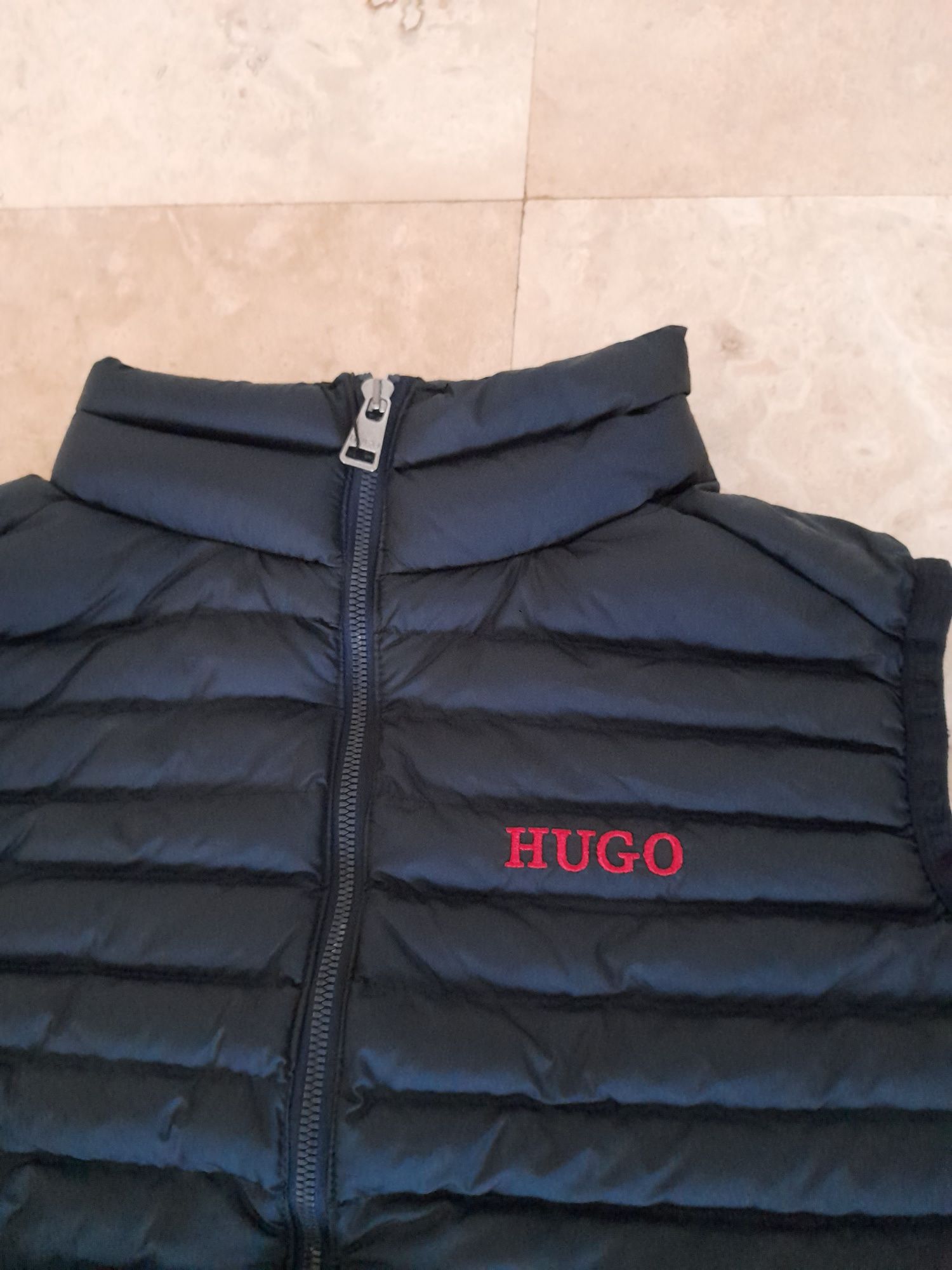 Vesta barbat Hugo Boss