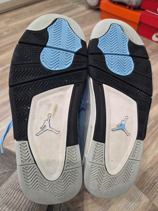 Маратонки unisex- 37 номер Jordan4