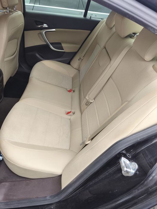 Opel Insigna benzină 1.8 140cp