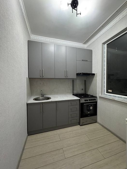 Chilonzor 19 kvartel bozorcha dom sotiladi