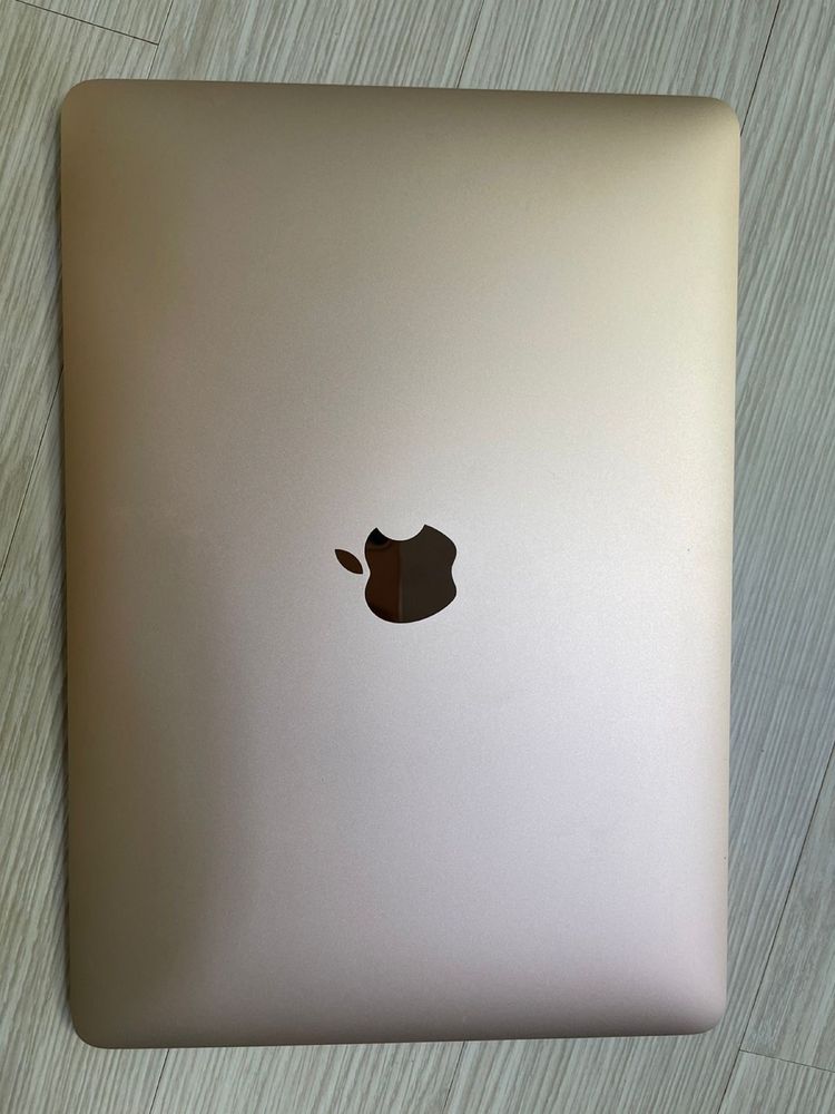 Macbook 13 Air золотистый