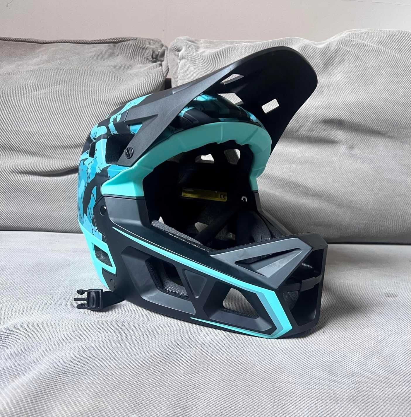 Casca profesionala Lixada, cu sistem ventilatie, dimensiune M, 55-58CM