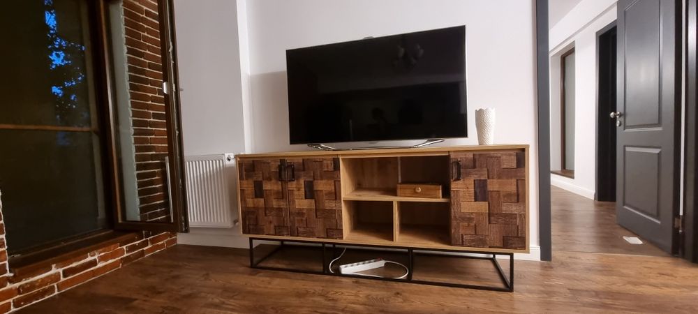 Comoda TV industrial