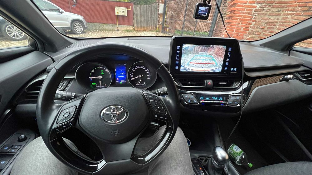 Toyota C-HR Hybrid