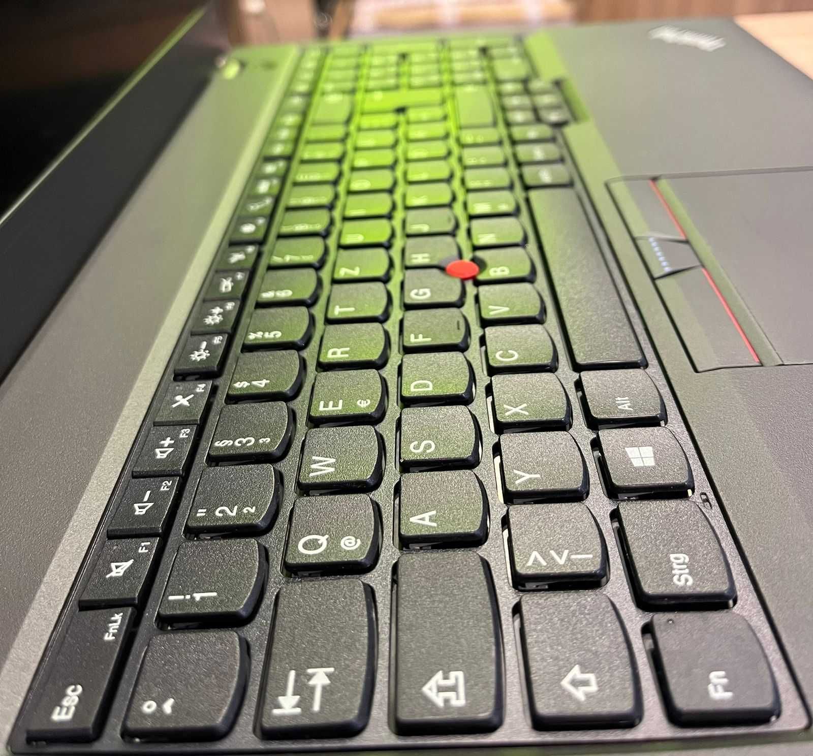 Ноутбук Lenovo ThinkPad T560 (Core i5 -6300U 2.4Ghz ОЗУ16).