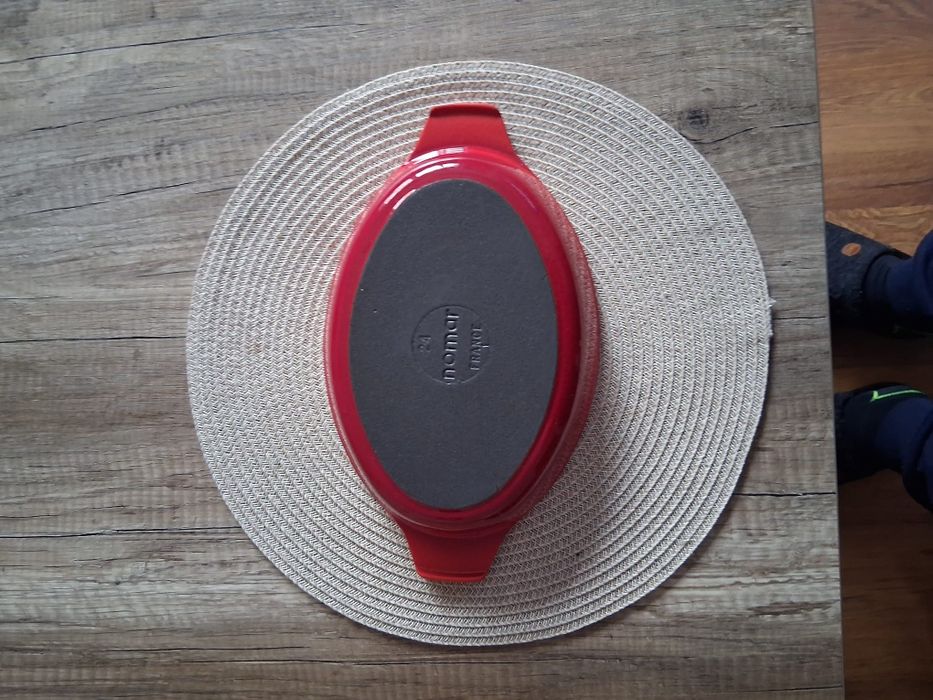 Tigaie ovala din fonta