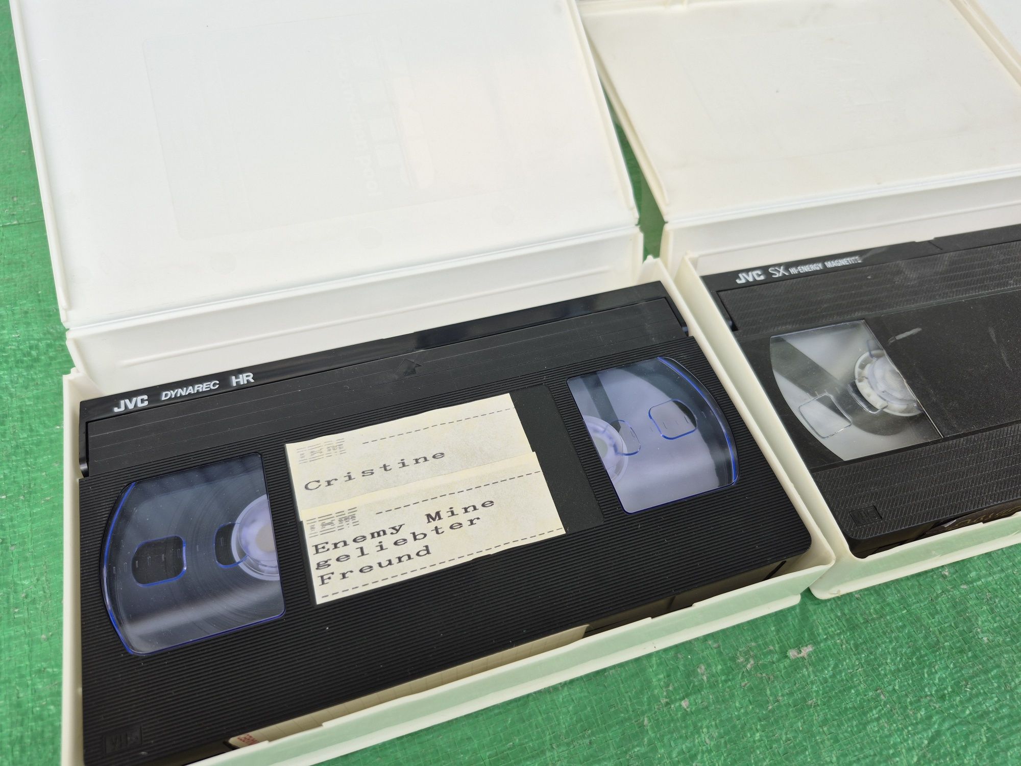 Vând 18 casete video VHS JVC originale de 240minute colectie de filme