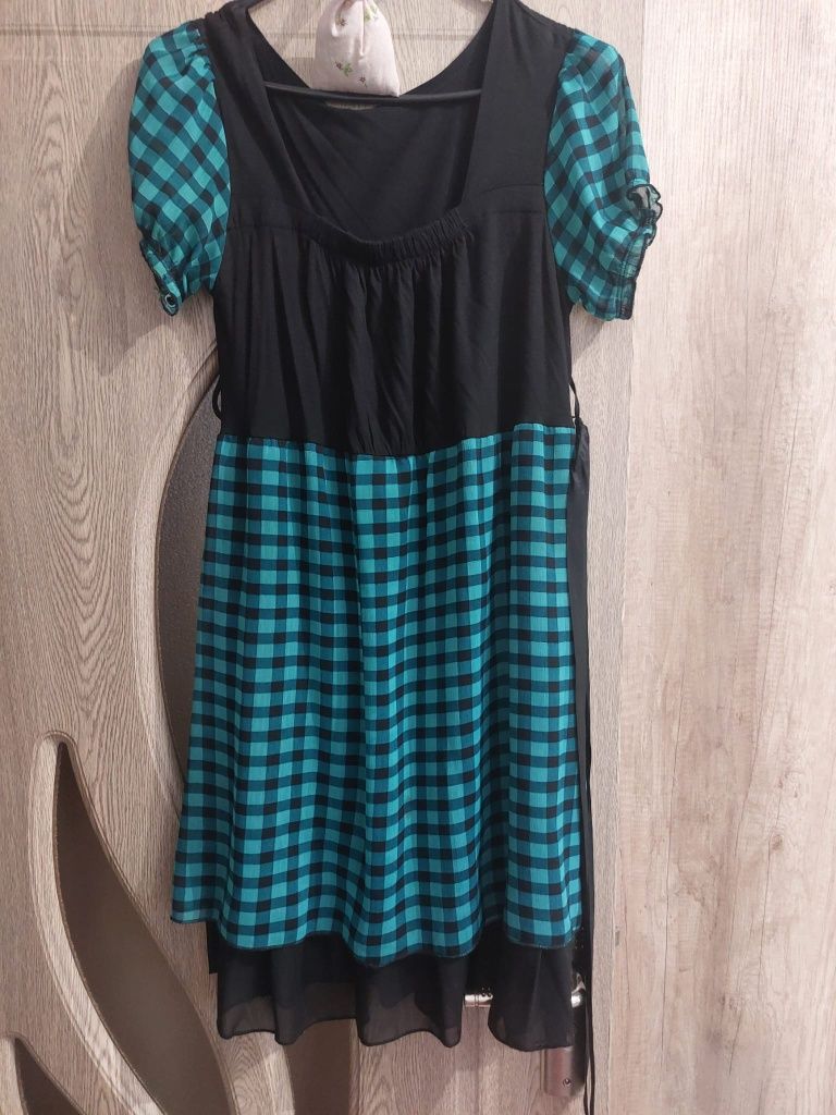 Rochie neagra cu verde, mărimea M