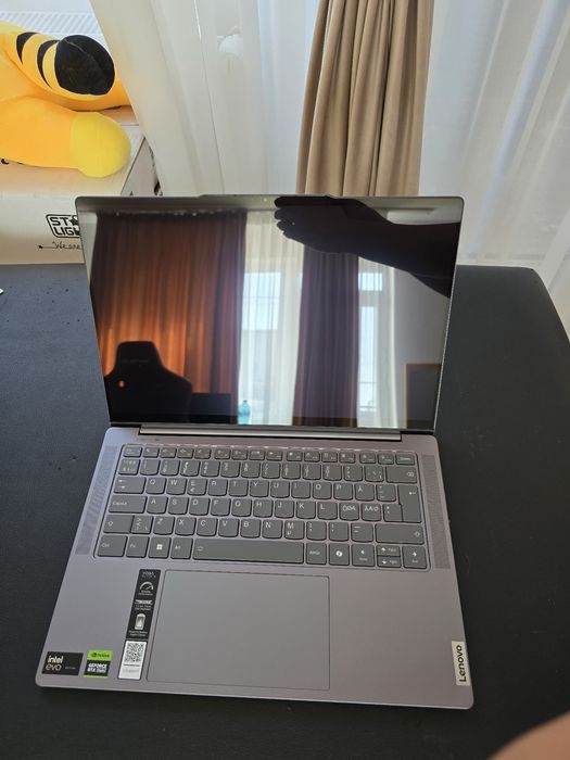 Laptop Lenovo Yoga Pro 7