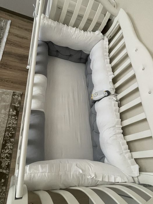 Patut bebe lemn masiv