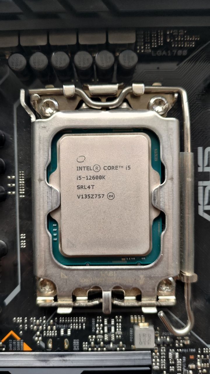 Компютър ASUS TUF GAMING B660M-PLUS D4, Intel Core i5-12600K,охладител