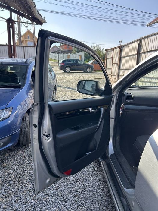 Usa Stanga Fata Kia Sorento II Facelift 2012 - 2014 SUV 4 Usi ARGINTIU (1332)