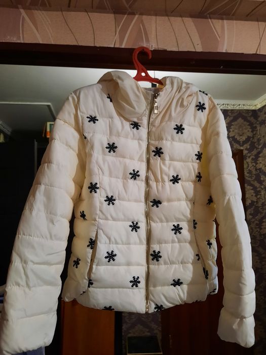 Сатылады продам женскую куртку