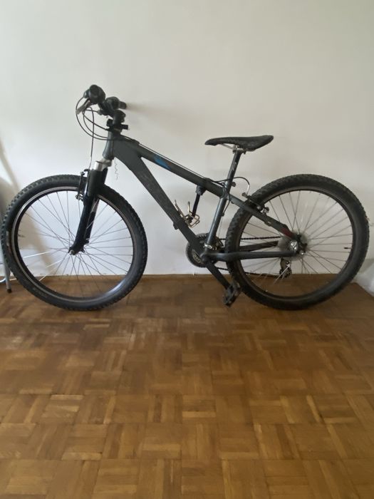 Vand bicicleta stare buna