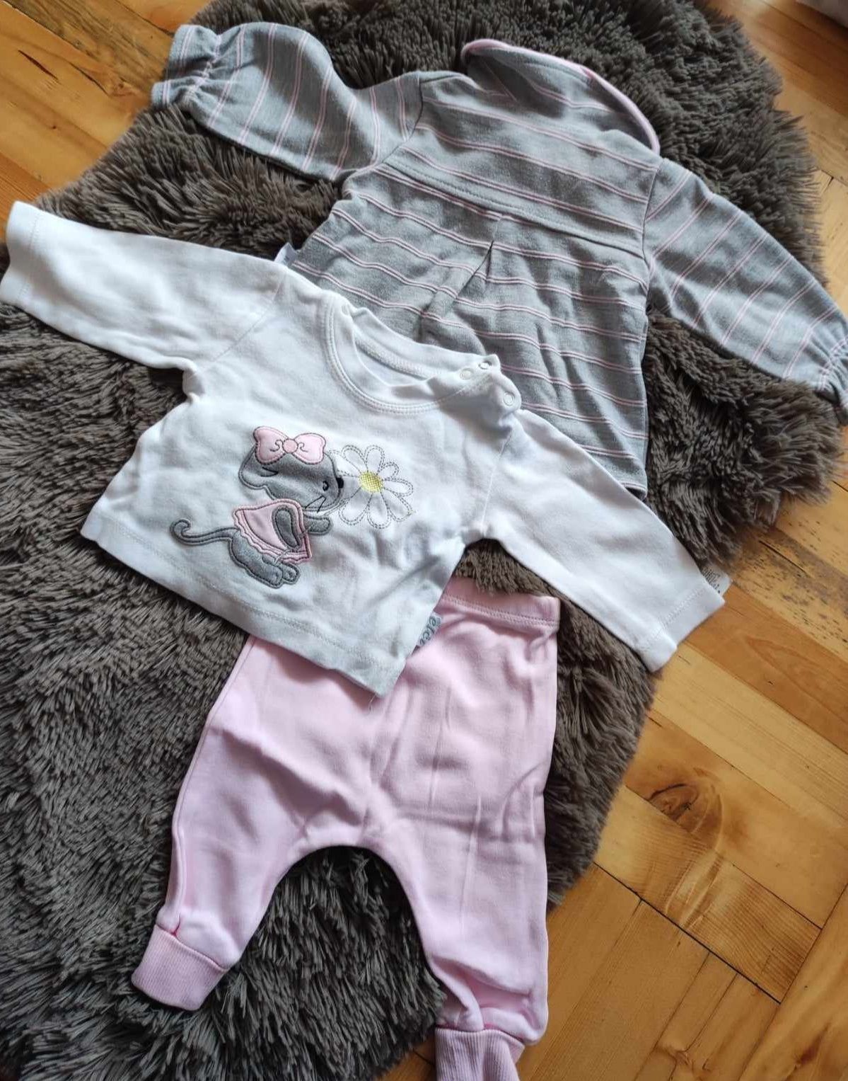 Лот бебешки дрехи