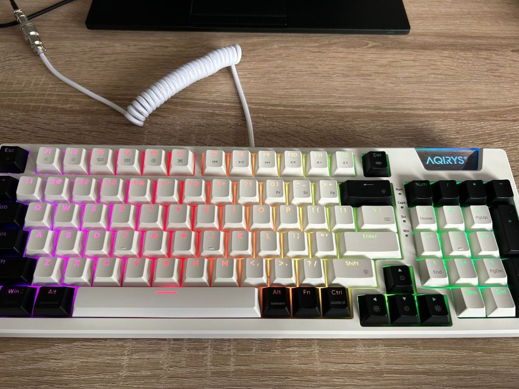 Tastatura Gaming Aqirys Adara