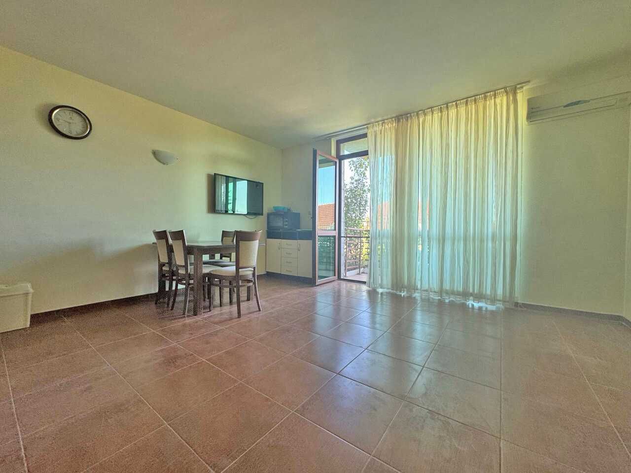 Продава се Двустаен апартамент в с. Кошарица, Област Бургас - 61 кв.м за 599 €/кв.м - Снимка #1