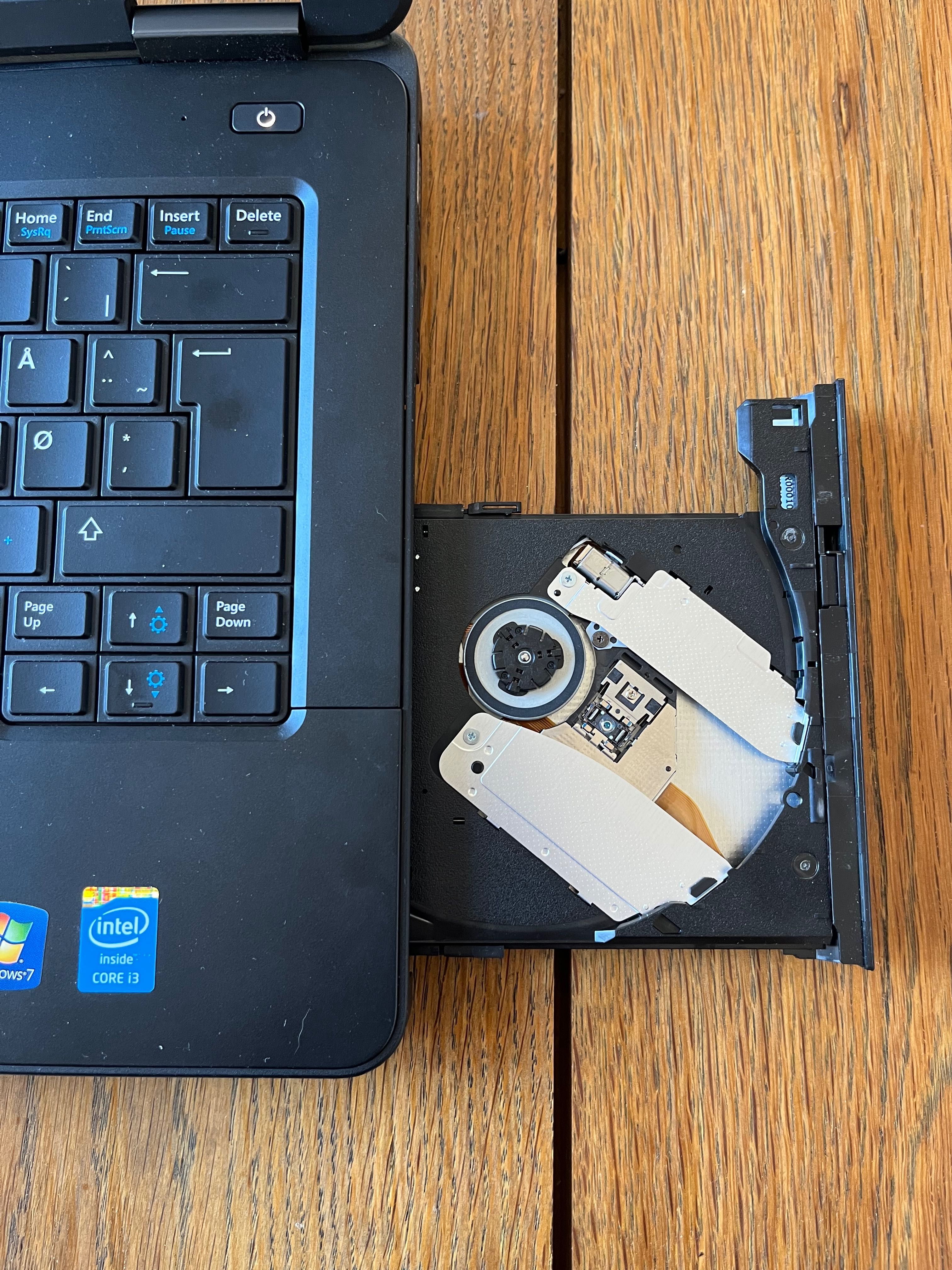 Dell Latitude E5440 Intel Core i3-4030U 1.90GHz / 8192MB / 120GB ssd