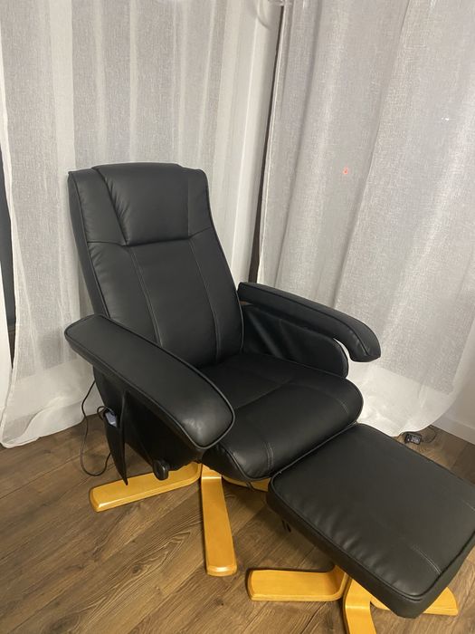 Vand scaun de masaj cu suport de picioare