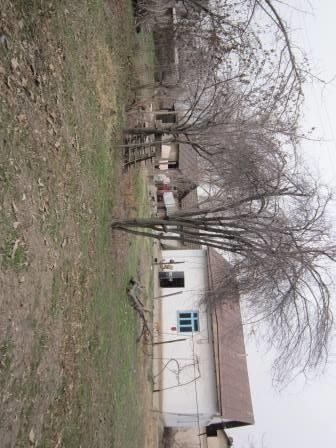 Продам дом с  участком в пригороде Ташкента