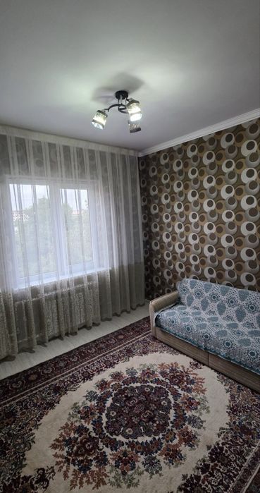 Сдается 3 ком Ахмад Югнакий 256-школа. Без лифта