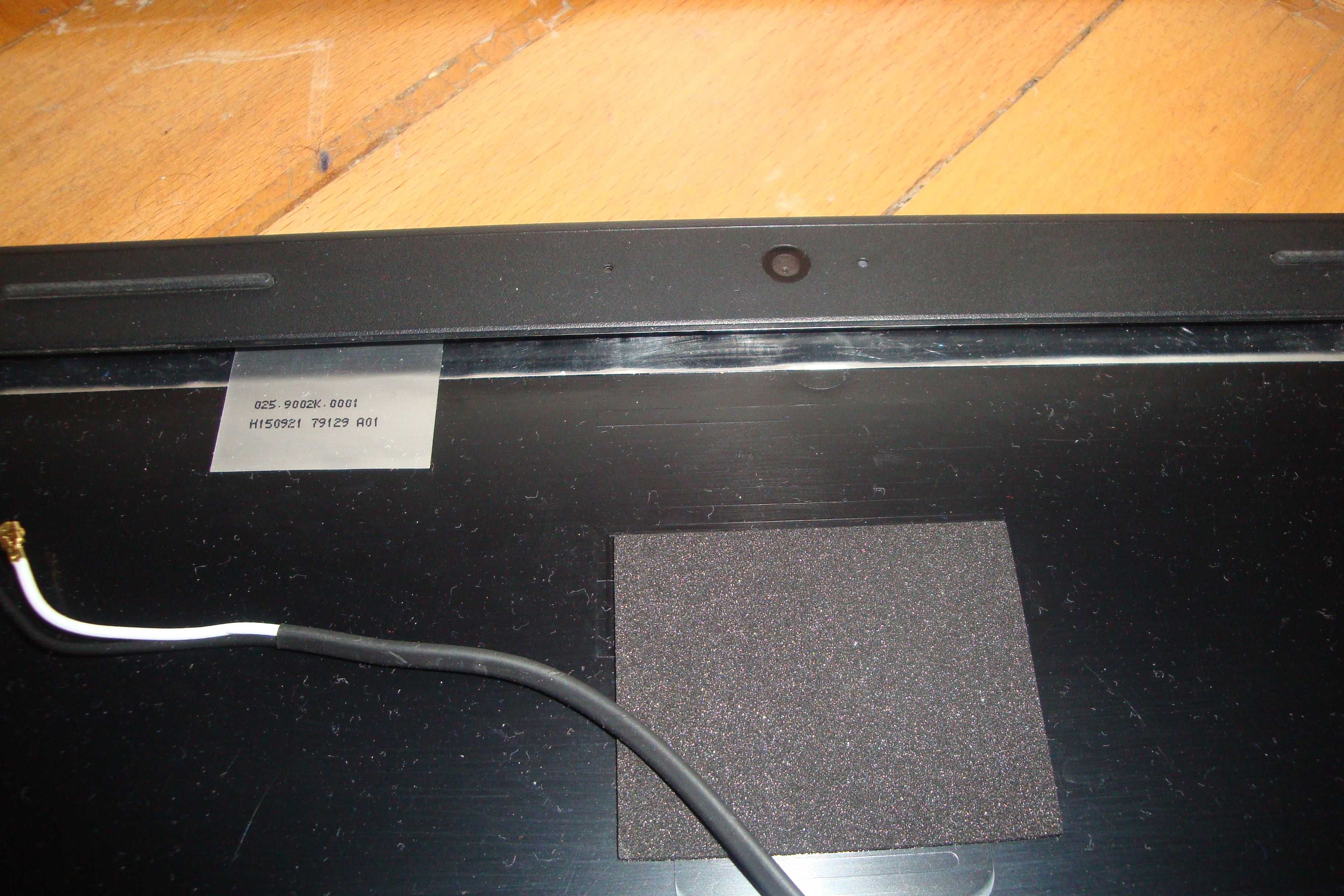 Capac carcasa BackCover laptop Dell Inspiron 15 3000 camera balamale