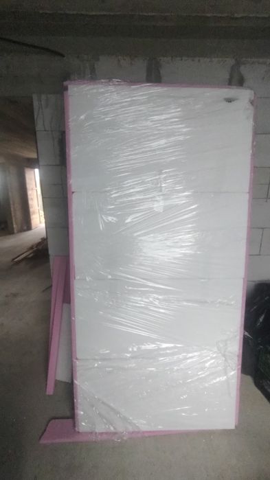 Ușă Exterior 2050x980 mm din PVC 6 camere, mâner spațial