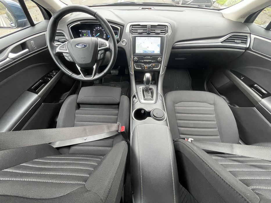 Ford mondeo mk5 Hybrid Titanium