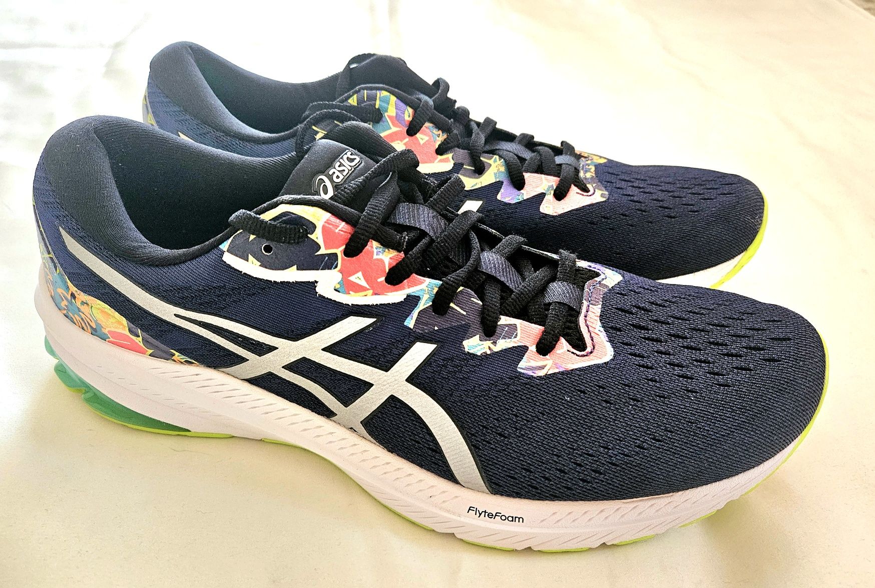 Asics оригинални мъжки маратонки