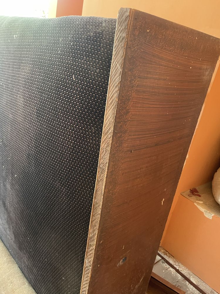 mebel spalniga.