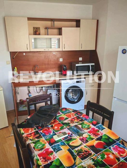 Дава се под наем Двустаен апартамент в Варна, Зимно кино Тракия - 48 кв.м за 475 € - Снимка #2