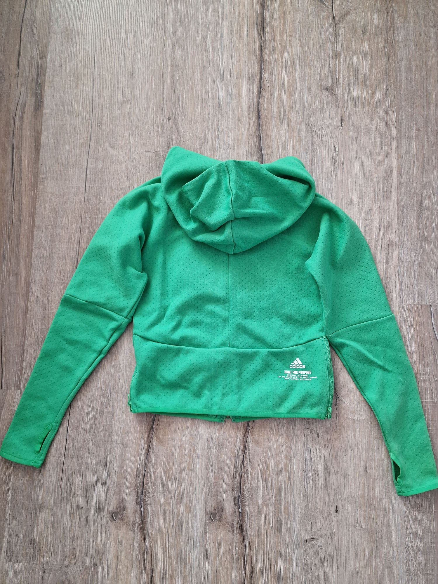 Суичър с качулка Adidas - черен и зелен цвят