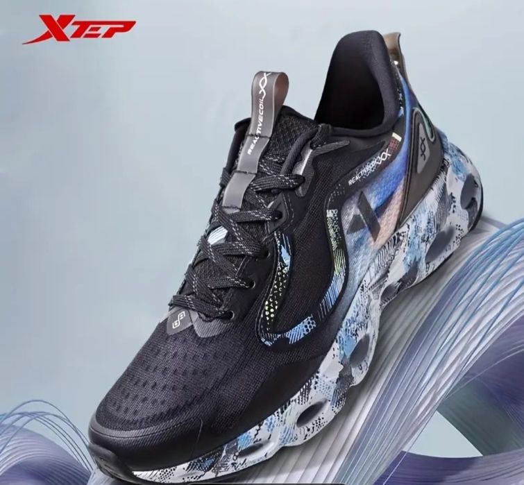 Продам новые кроссовки Xtep