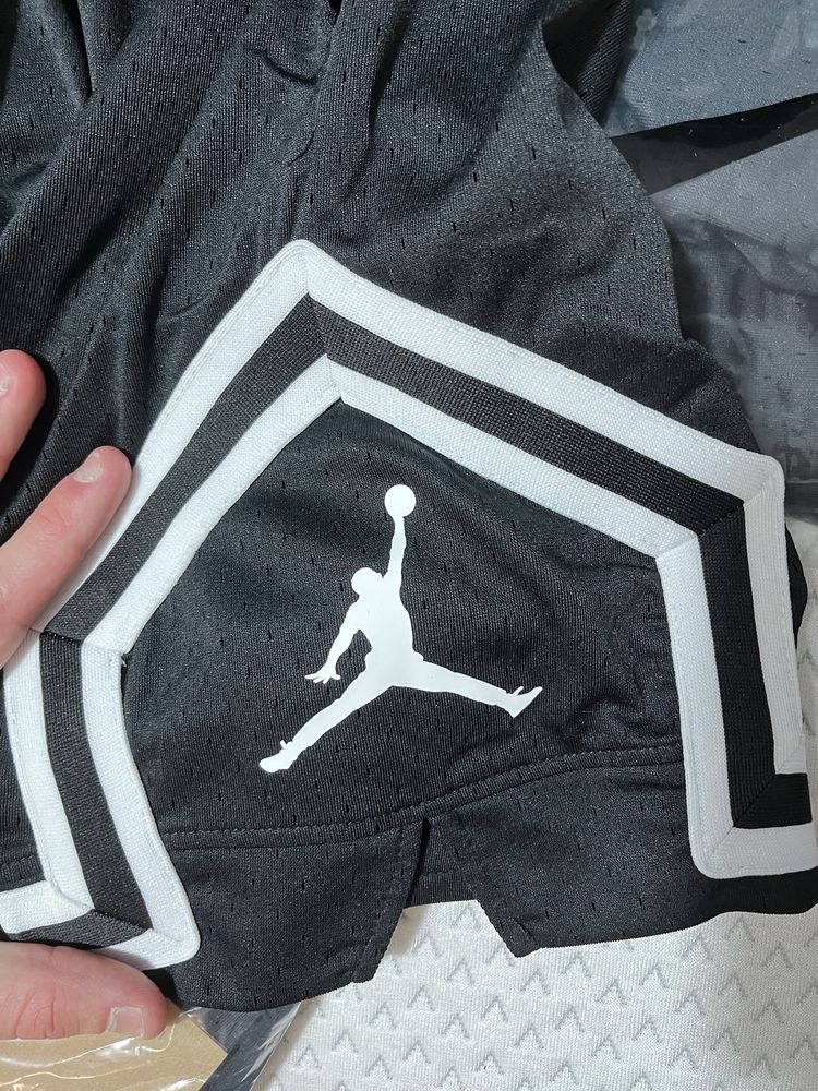 !marimi noi! Pantaloni Scurti Jordan