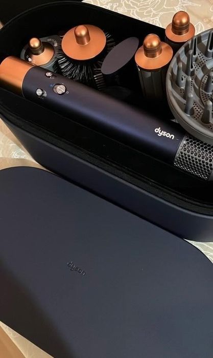 Dyson Airwrap с гаранция