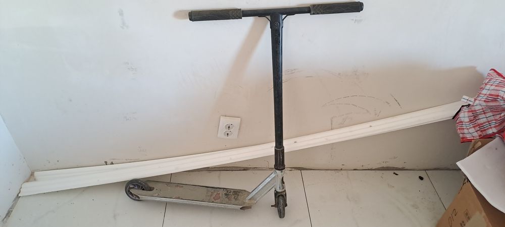 Трюкоаой самокат scs