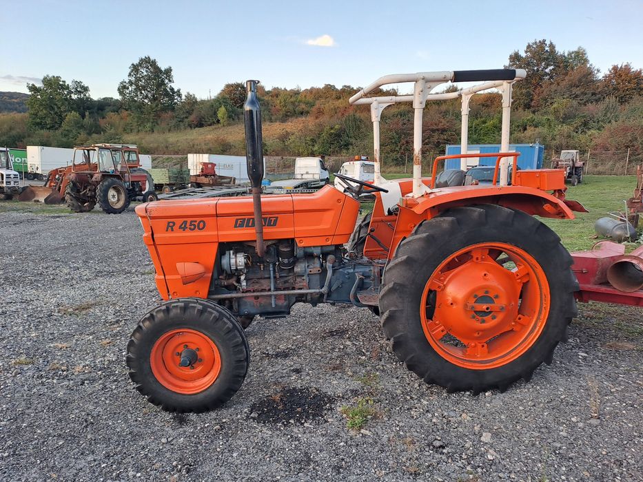 Tractor FIAT 450 stare impecabila cu 2 manete recent adus in RO.