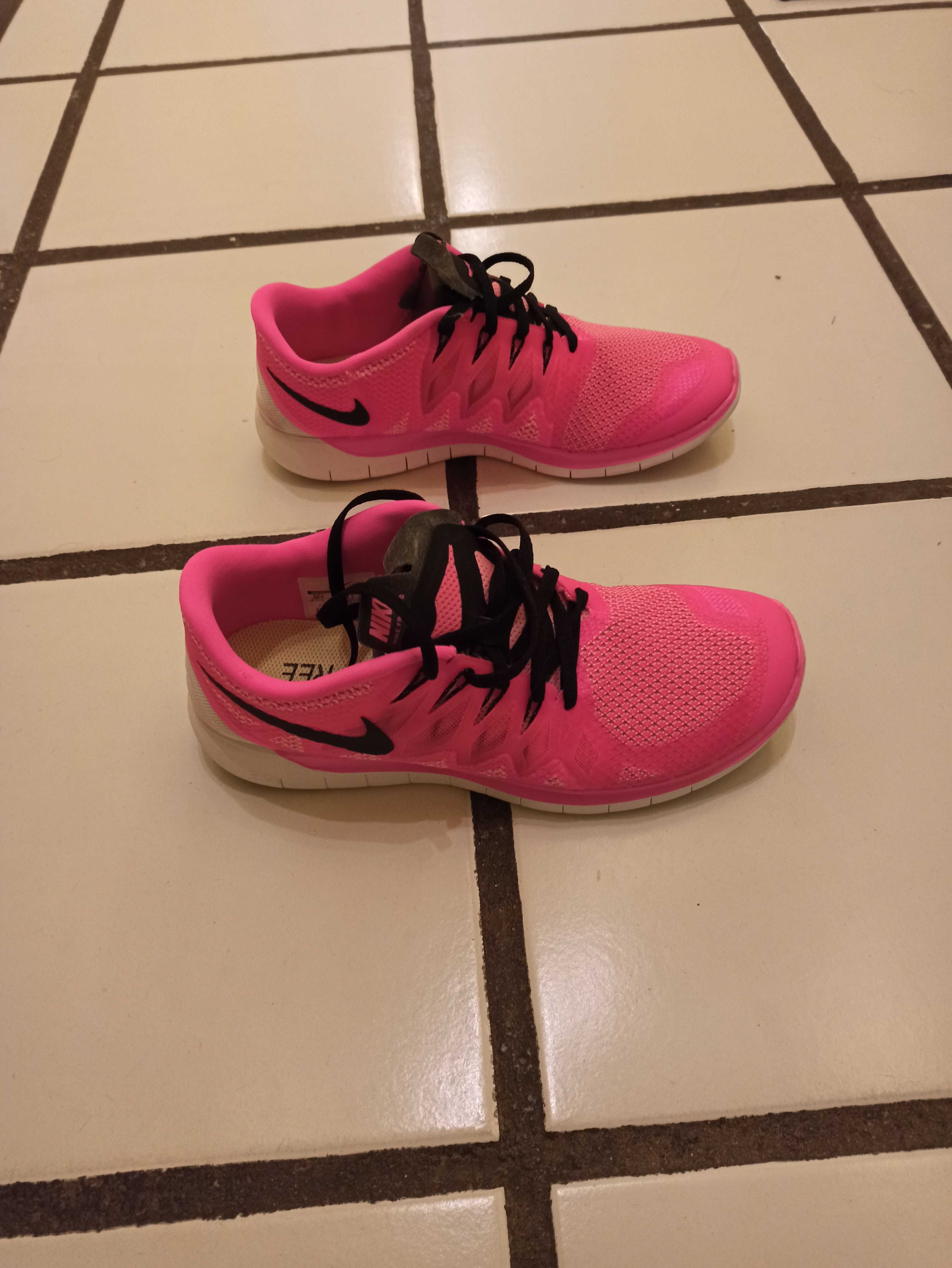 Маратонки Nike 42,5