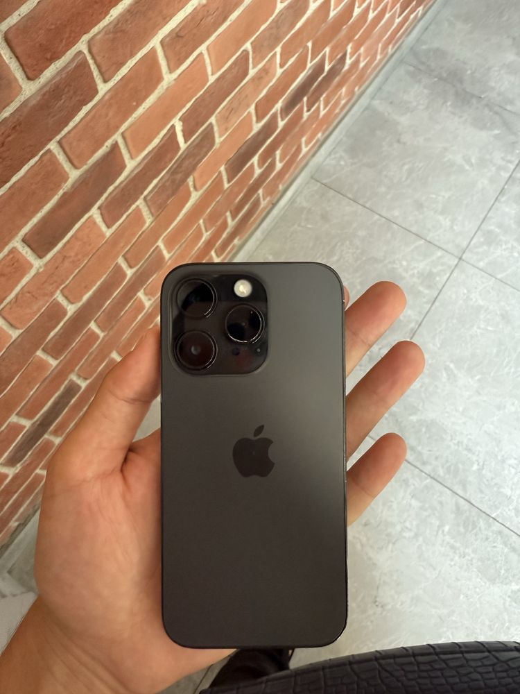 Iphone 14 pro 128 GB holati zor umuman ayibi yoq usta kormagan pul zar