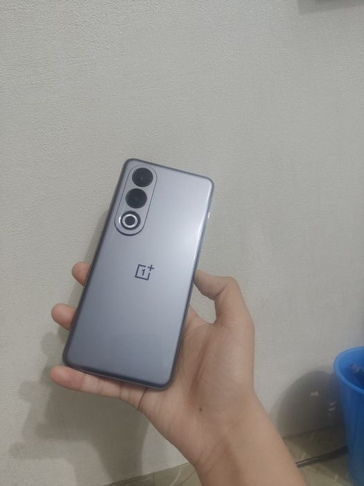 OnePlus ace 3v 256/12