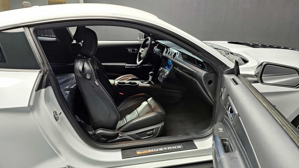 Ford Mustang GT Coupe — 2020 год