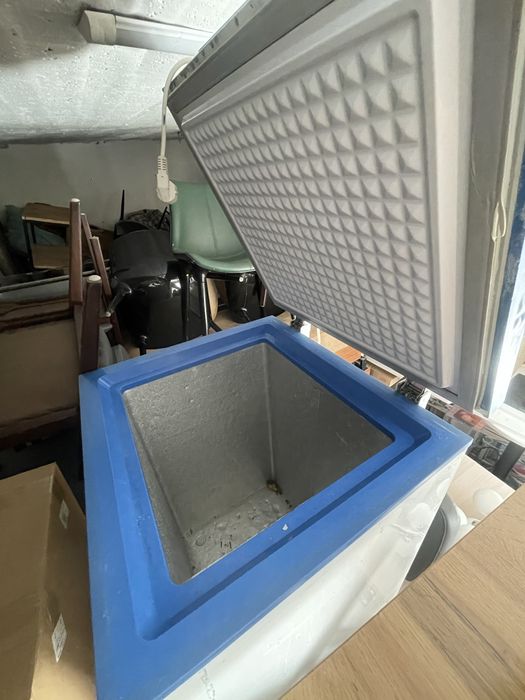 Морозильник напольный