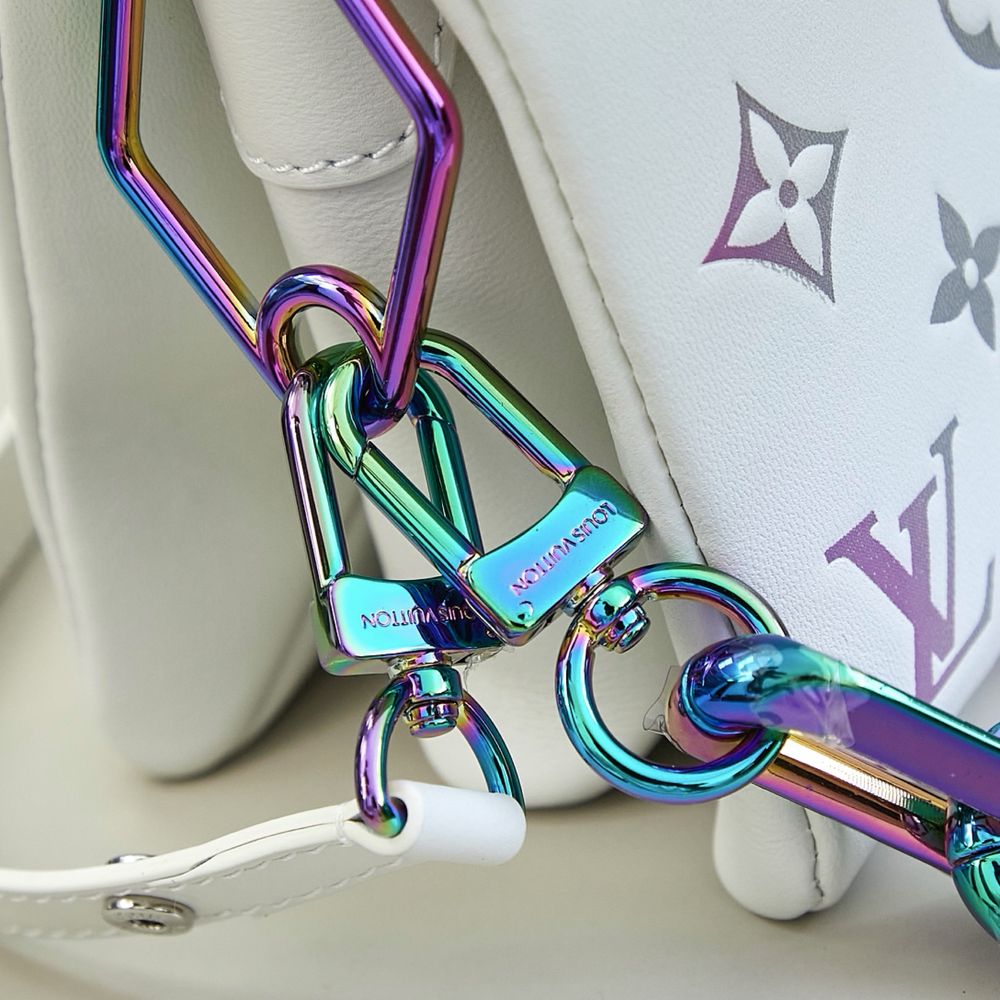 Louis Vuitton Coussin BB