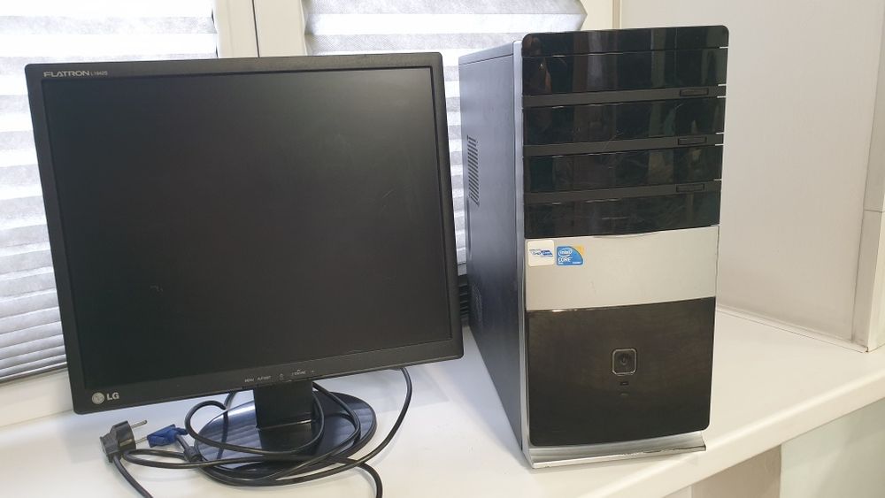 Компьютер Intel Core 2 Duo, SSD, монитор LG 19 ''