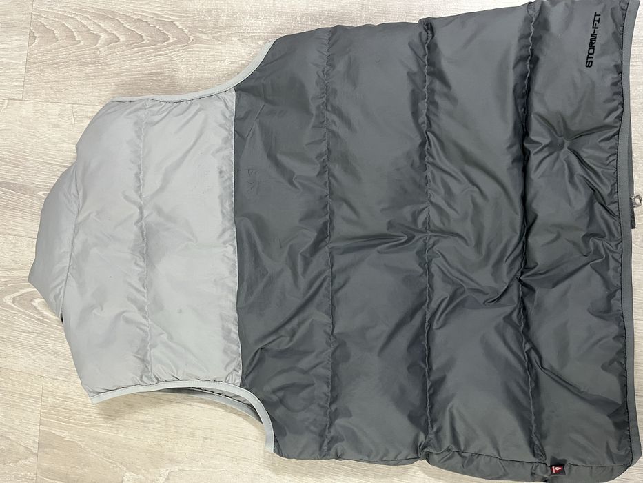 Nike елек stormfit