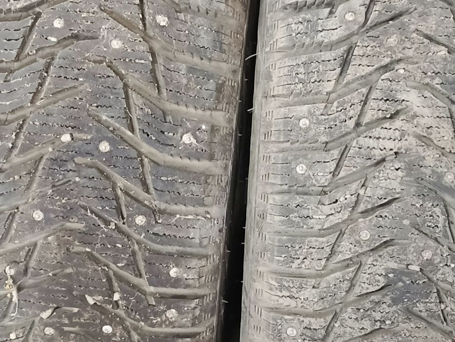 Шины зимние 16 те .комплект Китай