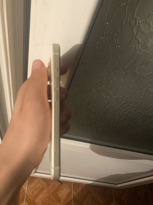 Vand iphone 15 in stare nou fara zgarieturi plus cadou o husa