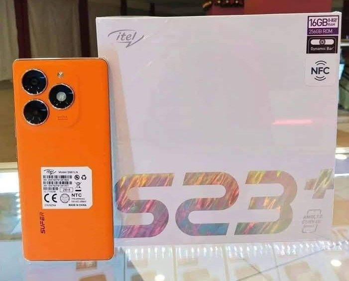 Комплект смартфон Itel s23 plus и смарт часовник Itel R1 pro.