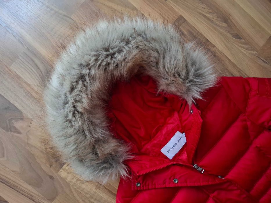 Calvin Klein-Пухено яке